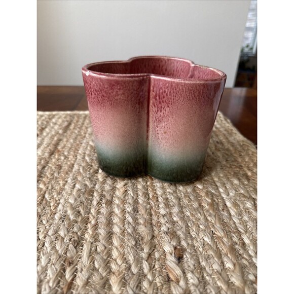 Hull Pottery Vase 5.0 Tall - Picture 1 of 5
